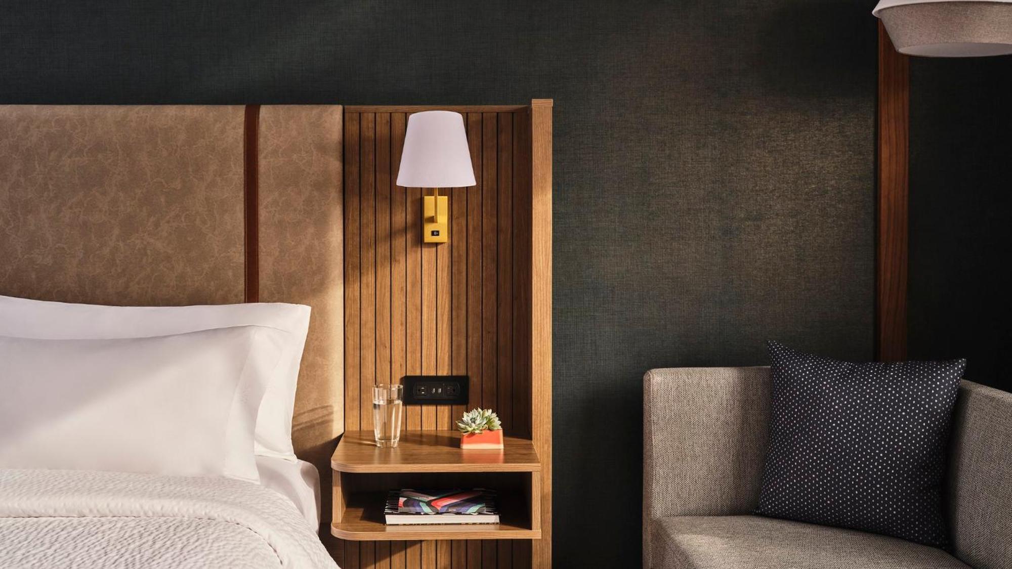 & Richmond West End, An Ihg 2*