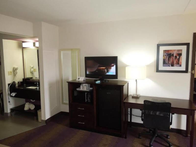 & Richmond West End, An Ihg Hotel Henrico
