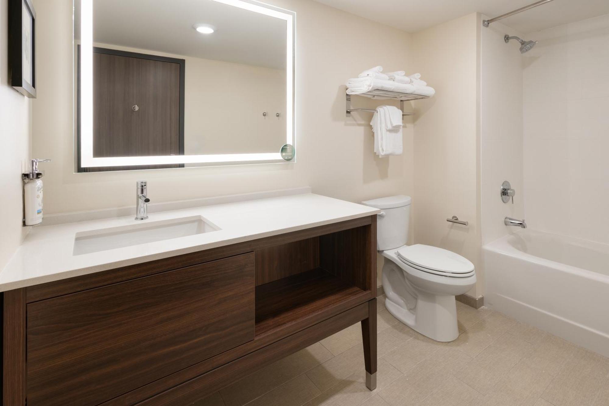 & Richmond West End, An Ihg 2* Henrico