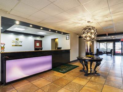 & Richmond West End, An Ihg Hotel 2*